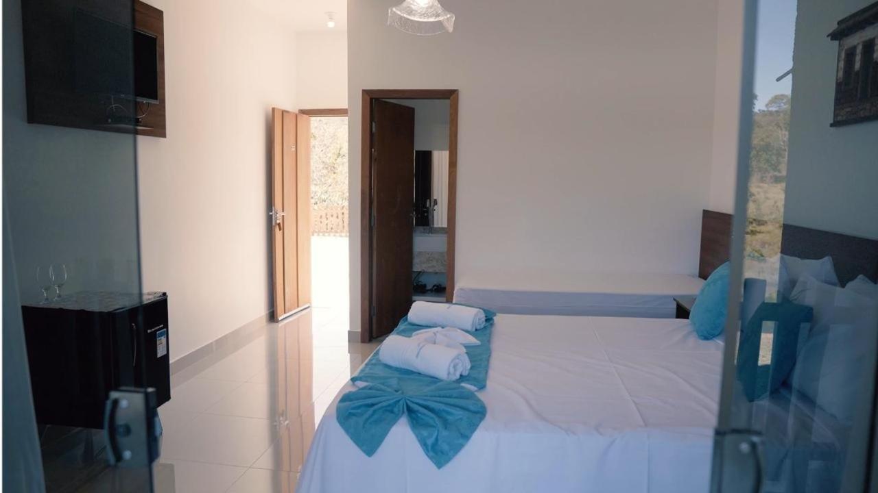 Pousada Cachoeira Paraiso ปิเรนนอโปลิส ภายนอก รูปภาพ